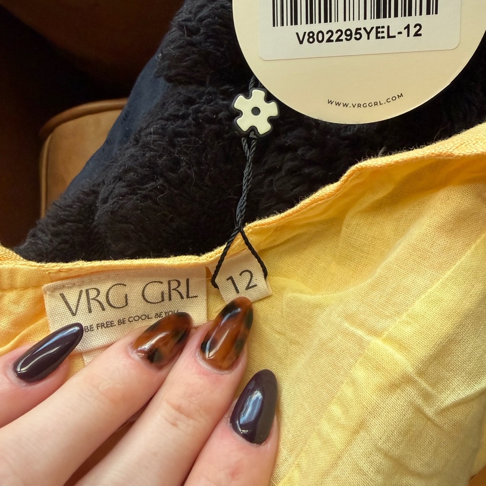 Sleeveless Mini Dress with Ring Side Cutouts - Yellow - Picture 11 of 12